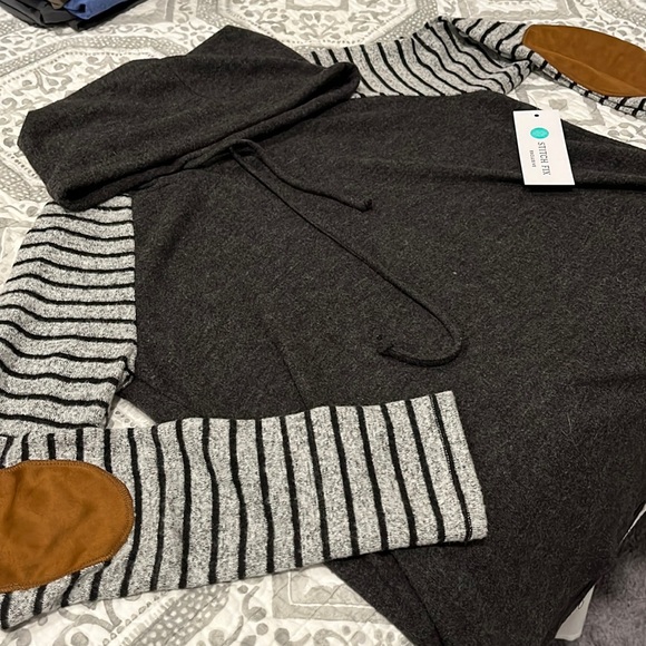 NWT Julley Elbow Patch Detail Brushed Knit Top - Stitch Fix - Picture 3 of 7